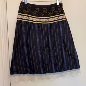 Anthropologie Snak Embroidered & Lace Skirt Size 4